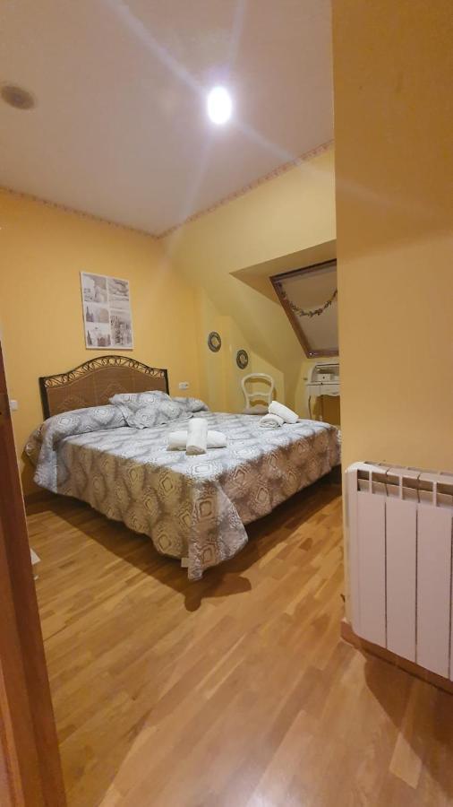 Apartamento O Xardin รีบาเดโอ ภายนอก รูปภาพ